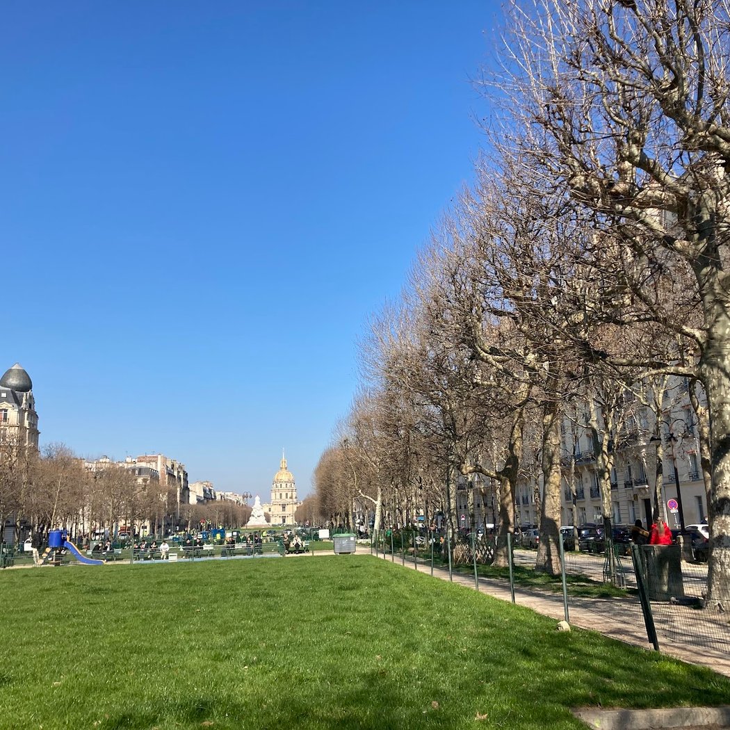 Parc pour enfants de l'avenue de Breteuil 2